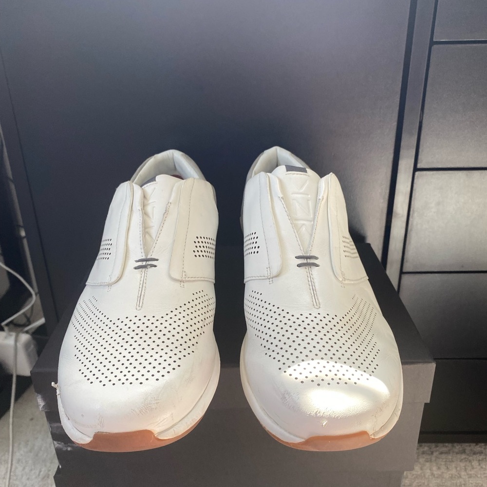 Men’s Kizik slip on shoes